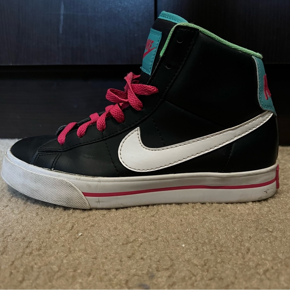 Women’s NIKE 354697-025 SWEET CLASSIC HIGH USA Size 6.5